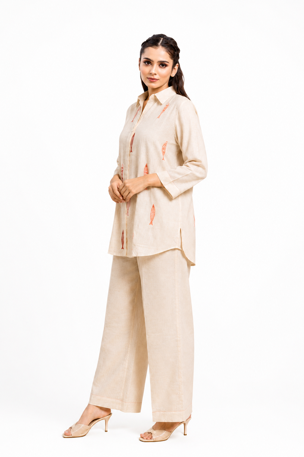 Off White Linen Cotton Co-Ord Set with Fish Thread Design