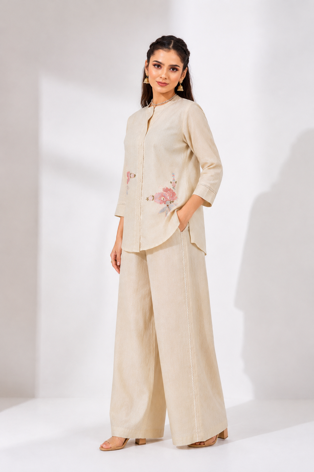 Off White Mal Cotton Co-Ord Set with Floral Thread Embroidery & Lace Work