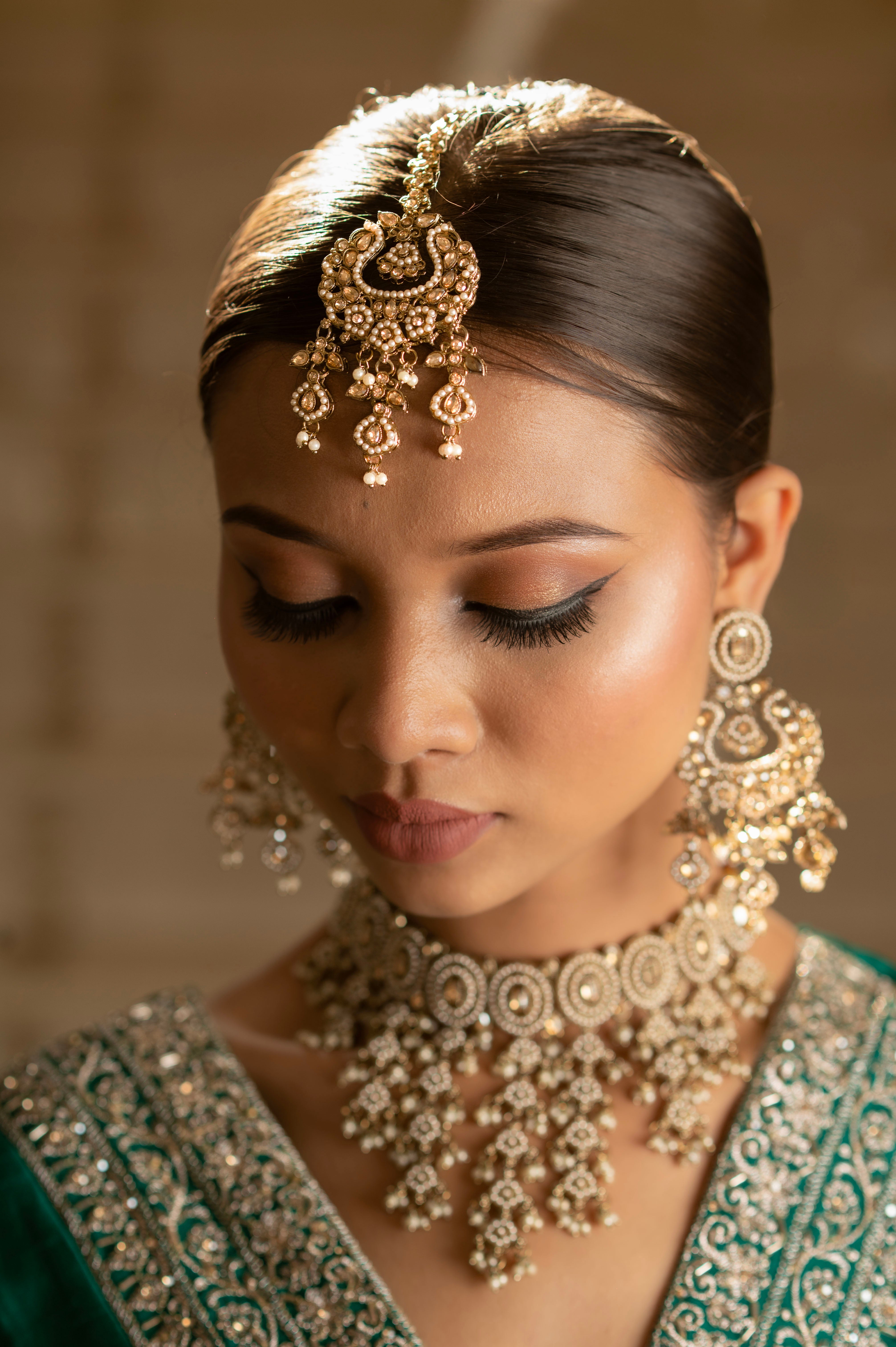 Gold Plated Kundan Pearl Choker Necklace Set with Earrings