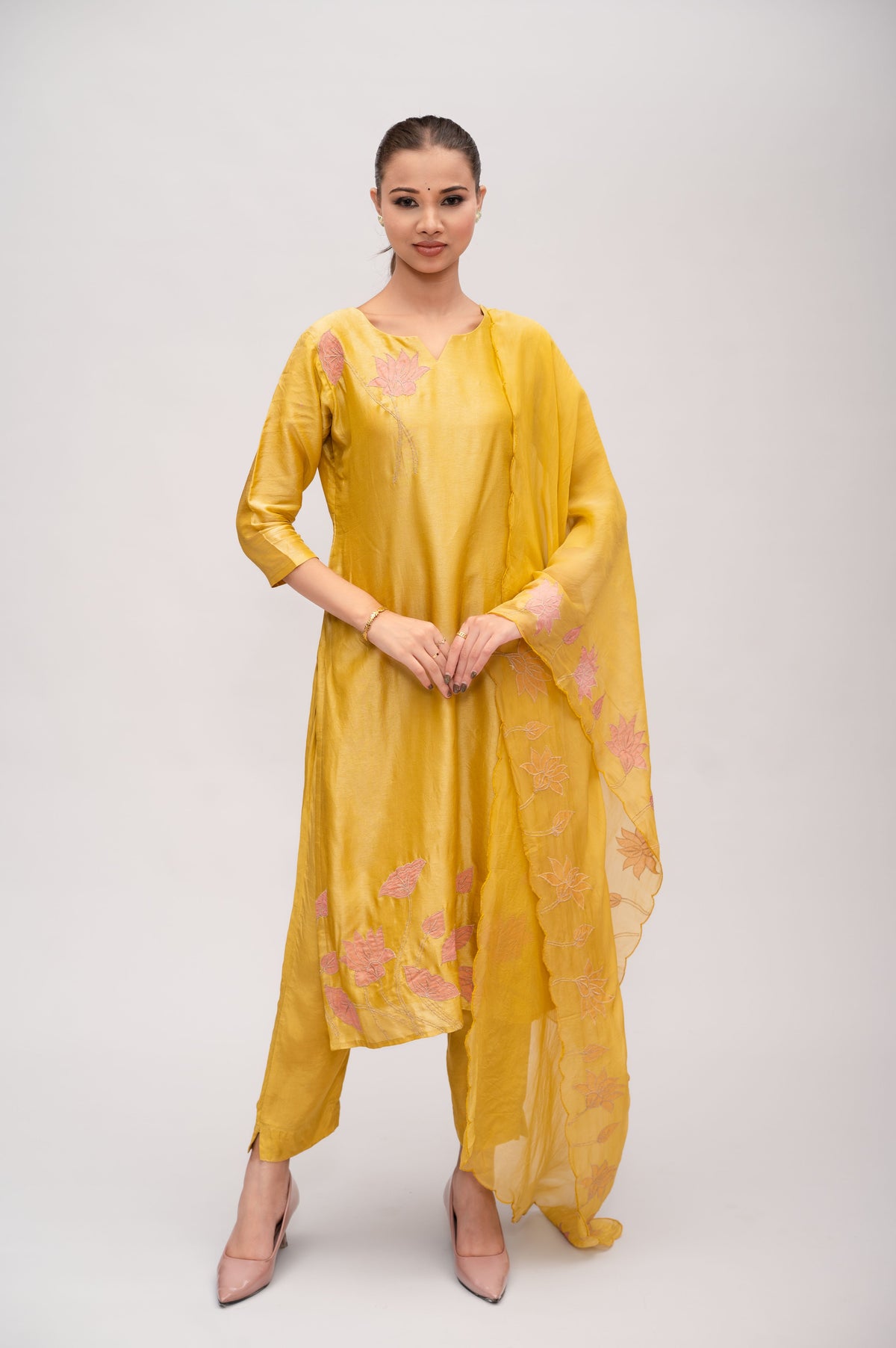 Yellow Silk Suit Set With Zari Embroidery
