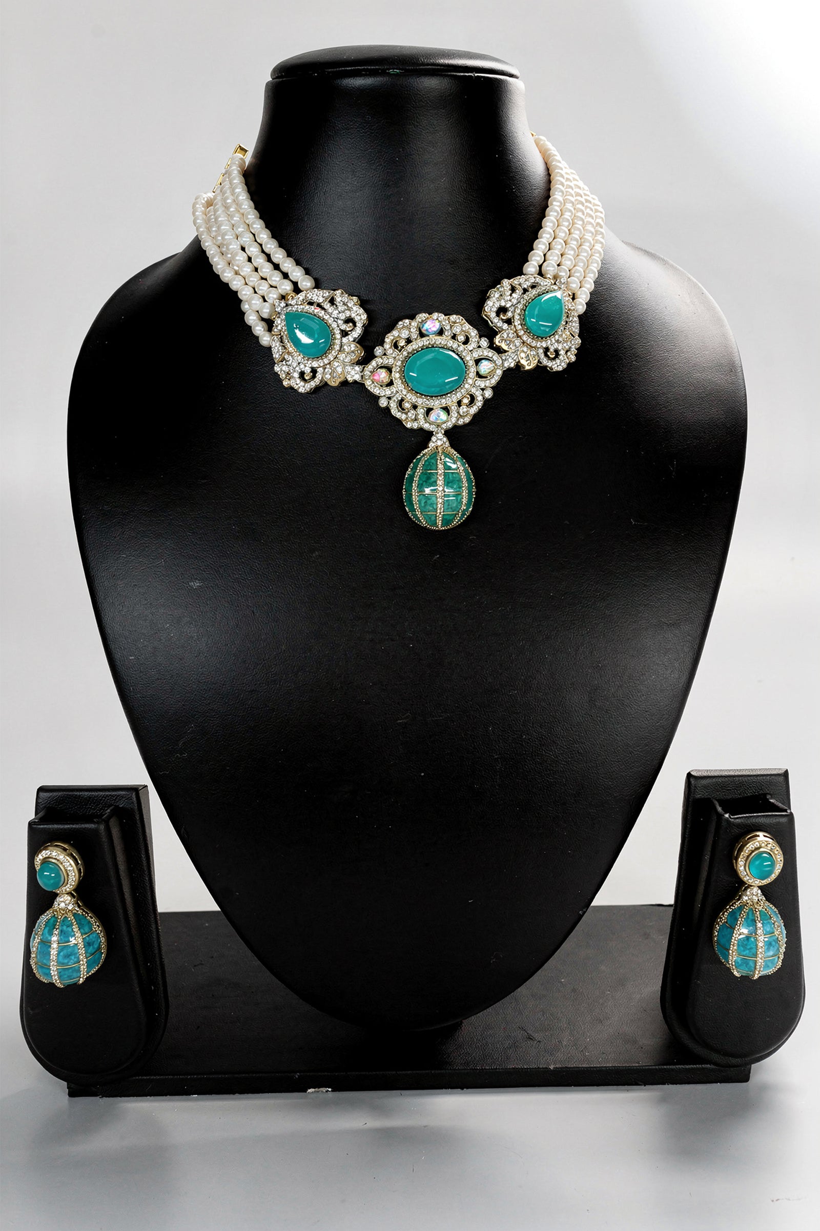 Turquoise Oval Stone Pearl Strand Necklace Set with Antique Golden Floral Detailing & Matching Drop Earrings