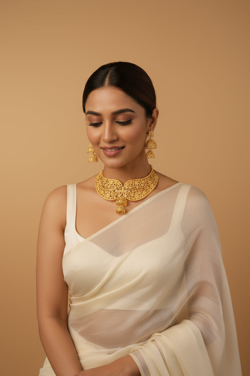 Gold Plated Heavy Weight Necklace With Flower Design