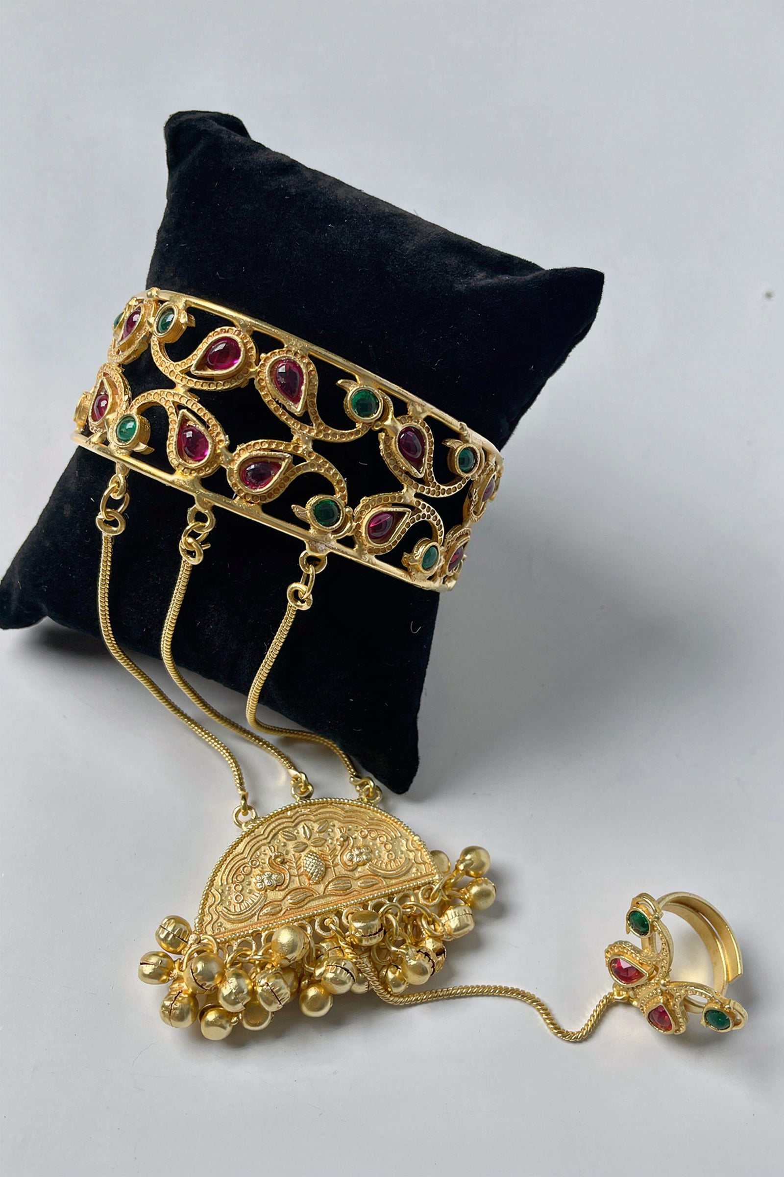 Royal Red & Green Stone Golden Hathphool with Floral Pattern