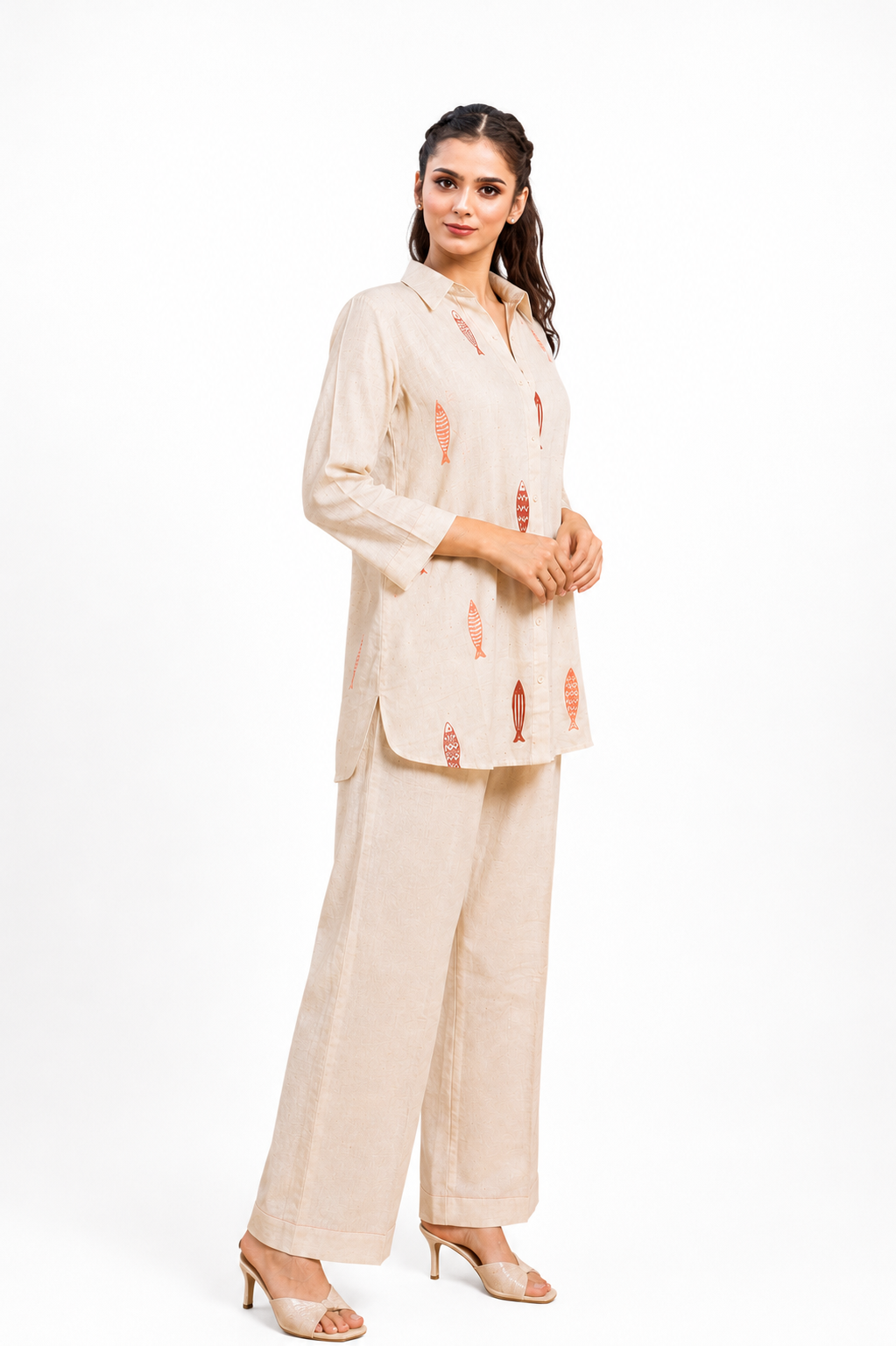 Off White Linen Cotton Co-Ord Set with Fish Thread Design