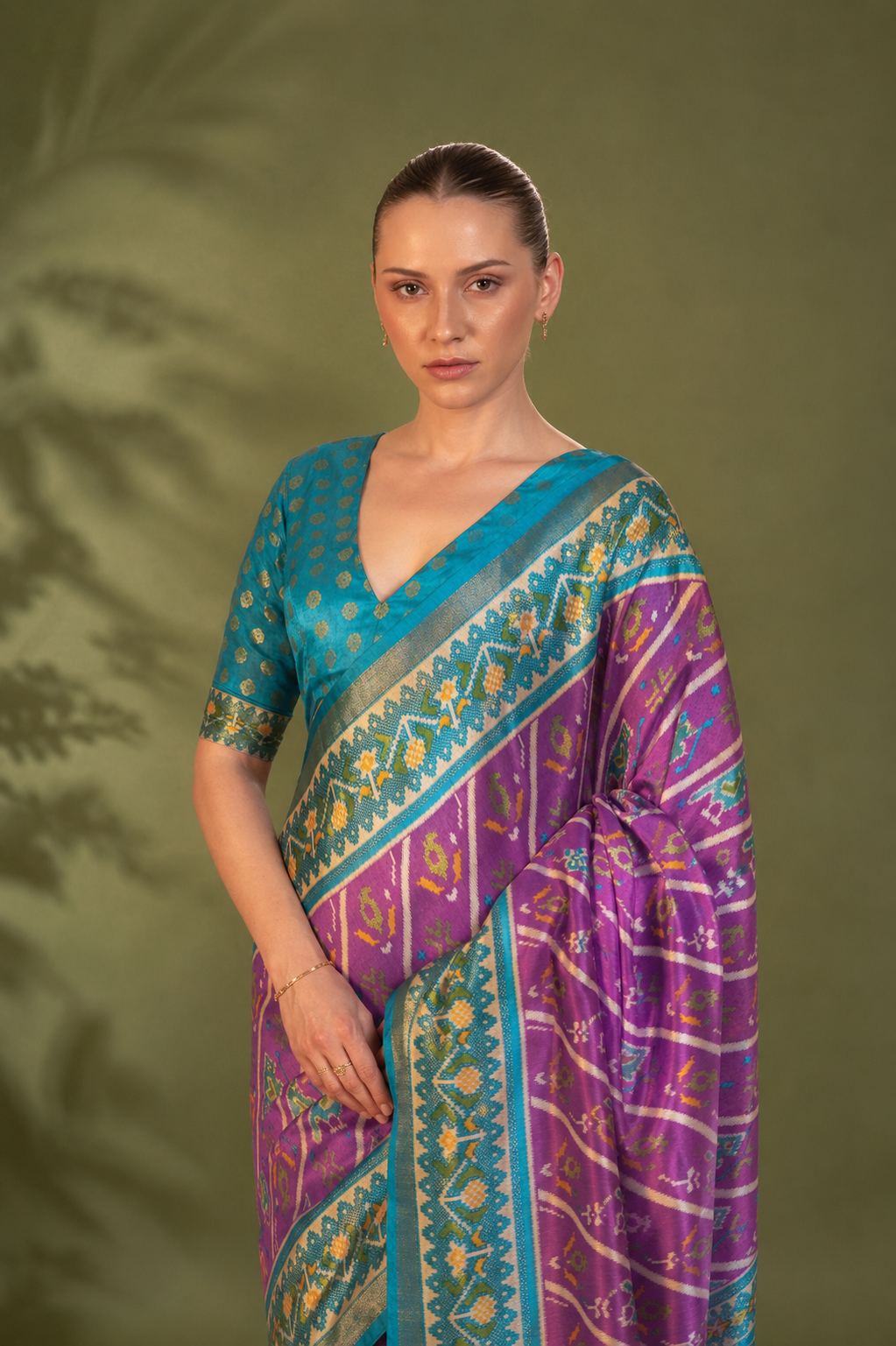 Mulberry-Pink Viscose Silk Saree with Printed Patola Design