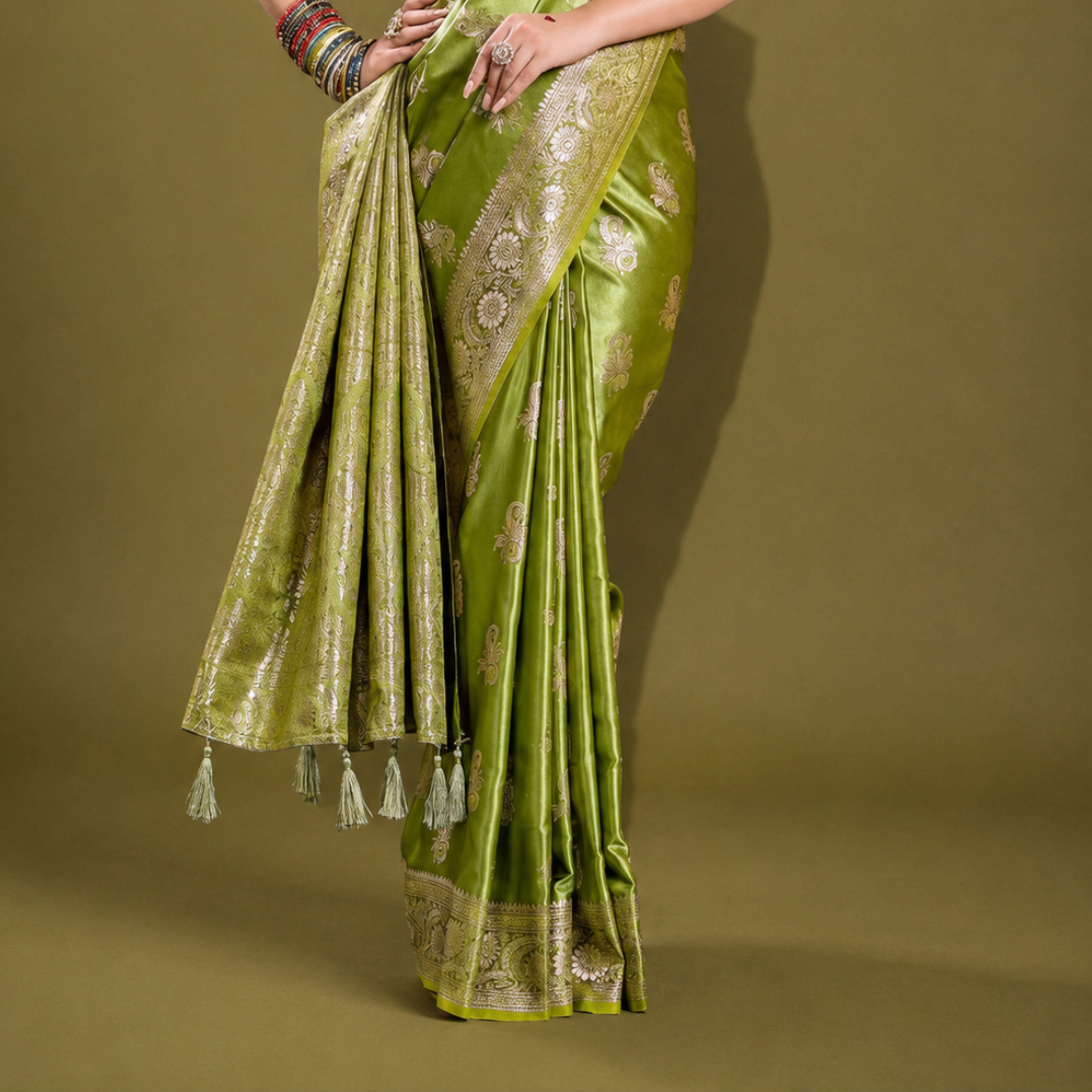 Mehendi Green Banarasi Satin Silk Rich Pallu Saree with Silver Zari Weaving Detailing