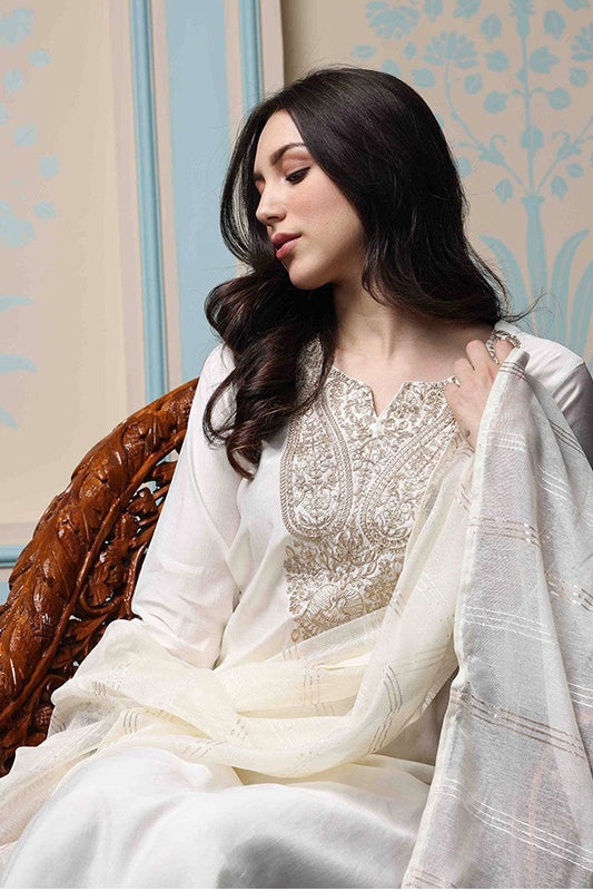 White_Silk_Suit_03