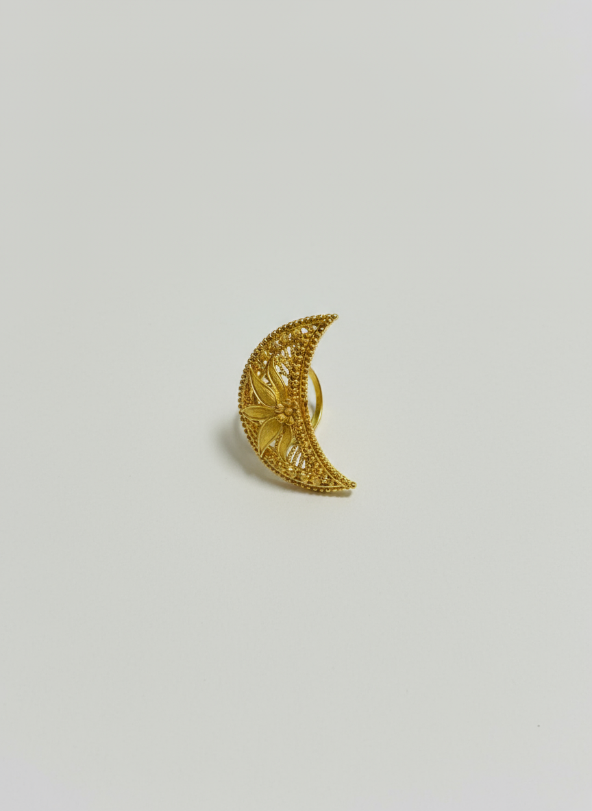 Chand Shape Ring With Flower Motif Design